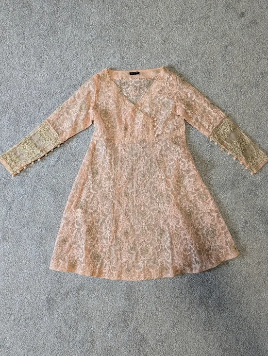 Sapphire Pakistani Kurta Set Small Peach Embroidered Formal Outfit 2 Piece - Picture 2 of 7